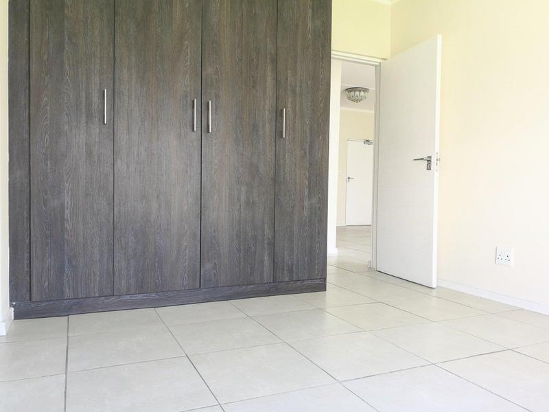 To Let 3 Bedroom Property for Rent in Sandown Western Cape